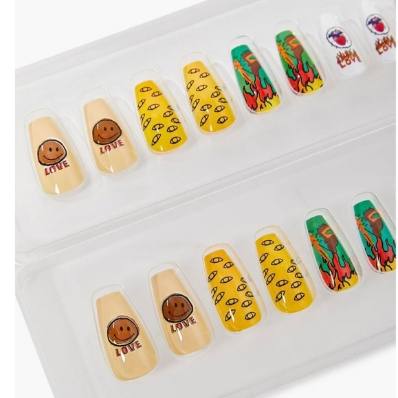 NWT/Ron Bass Variety Coffin Press-On Nail Set 24 Nails - Picture 2 of 4